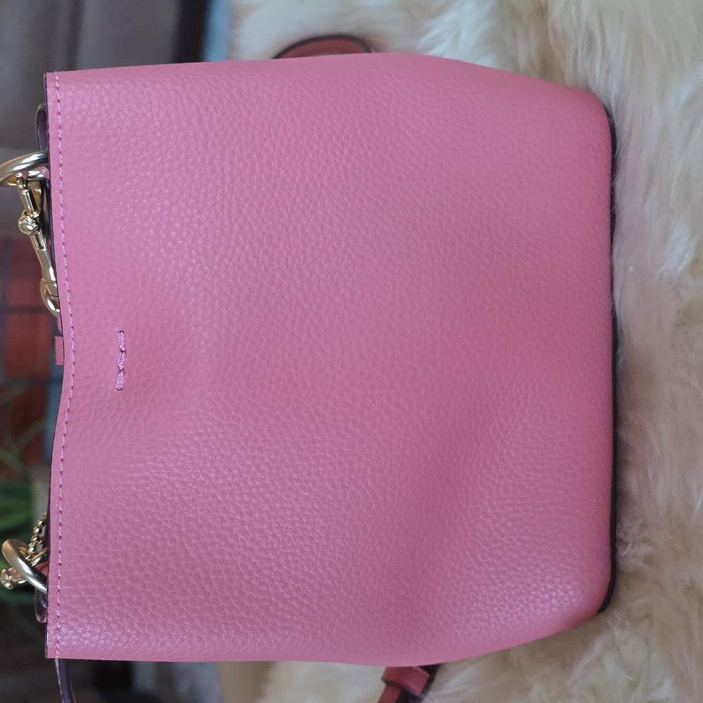 Gorgeous NWOT Coach Mini Town Bubblegum Pink Leather Bucket Crossbody Bag  💗🎁 - Picture 6 of 16